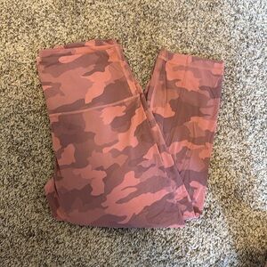 Size 12 barely worn, lululemon leggings